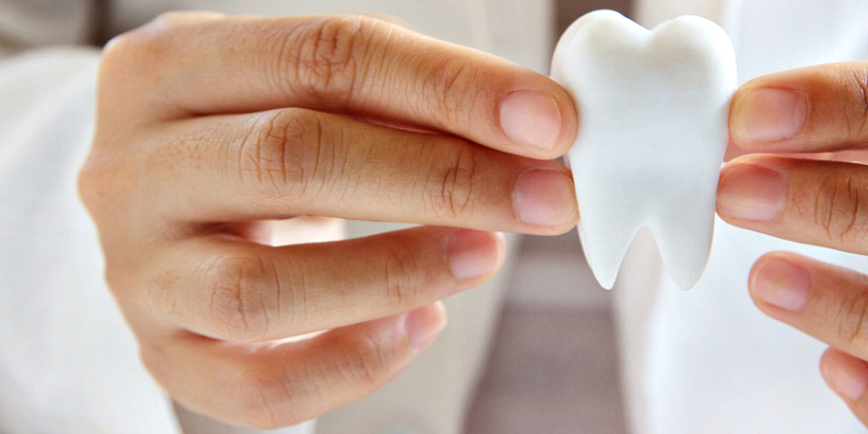 Отбеливание и чистка зубов в Твери в клинике «Дент Студио Плюс»